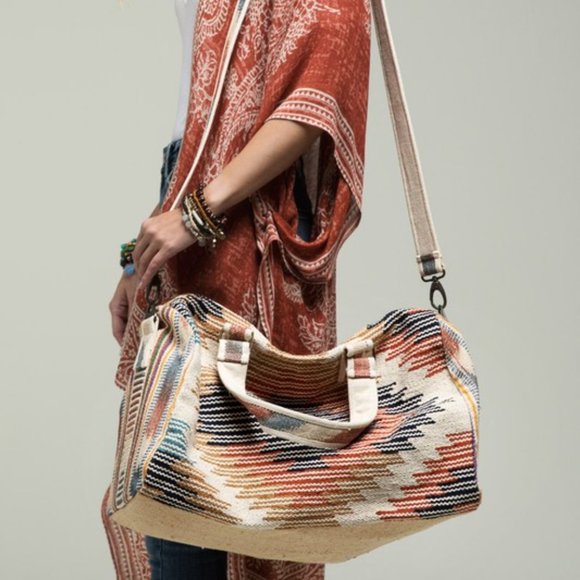 Boho Travel Bag - Ethnic Navajo Design - Handwoven from Fully Fine Cotton - Picture 10 of 13